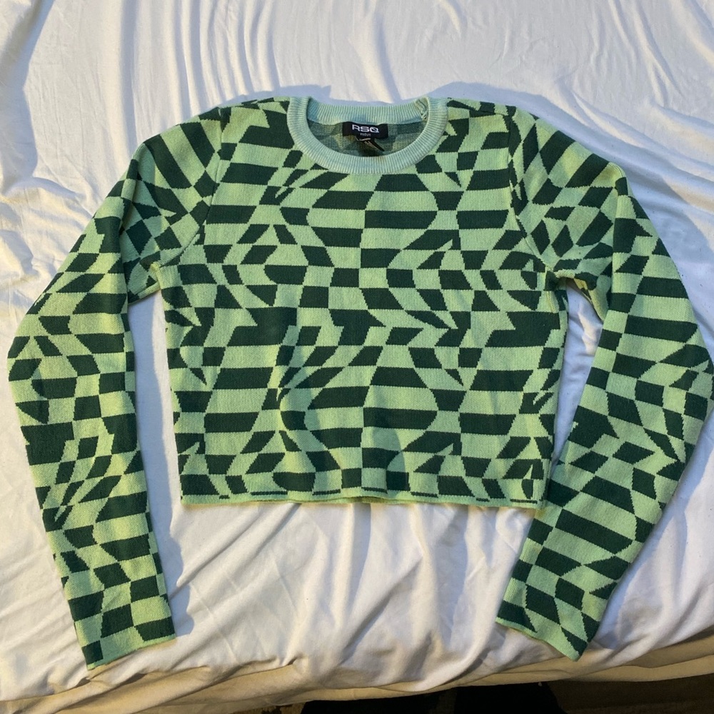 Tilly’s funky pattern green sweater